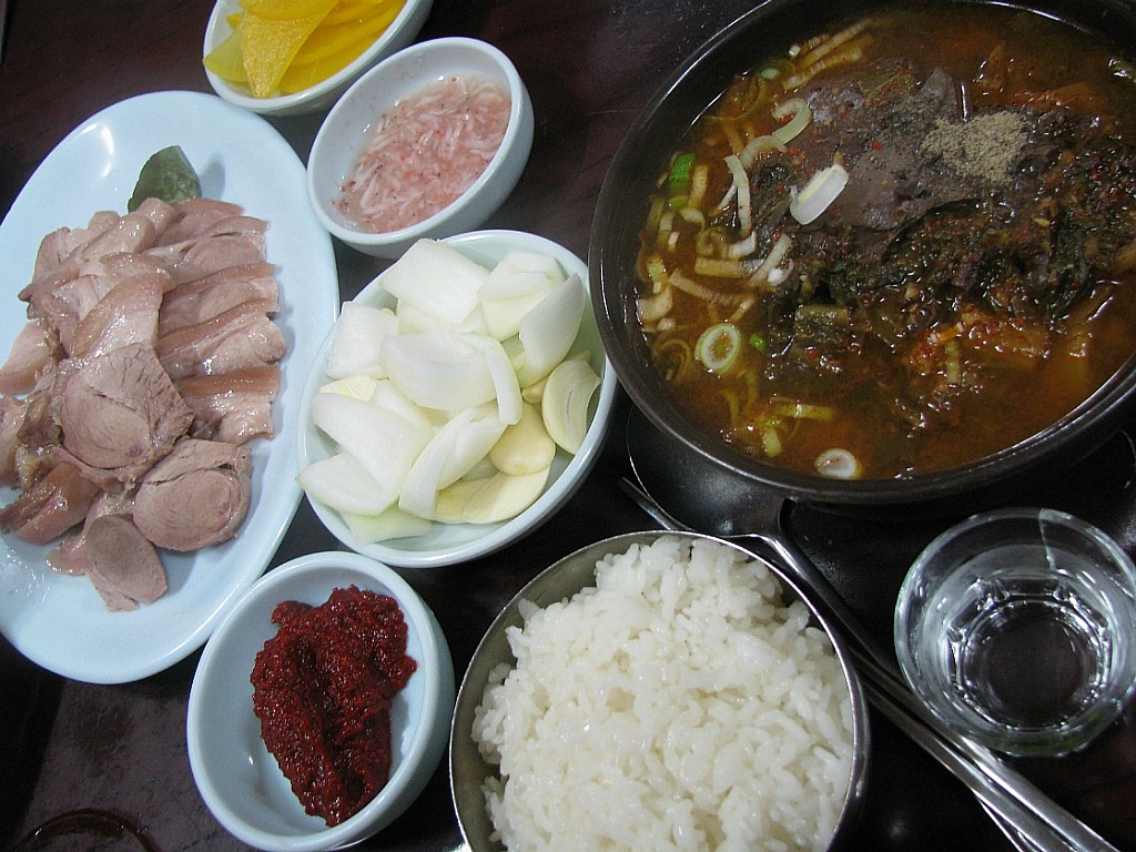 중동칼국수 이미지