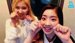 [트와이스] 피부가 두부처럼 하얀 둡둡 다현 짤들.jpg | 인스티즈