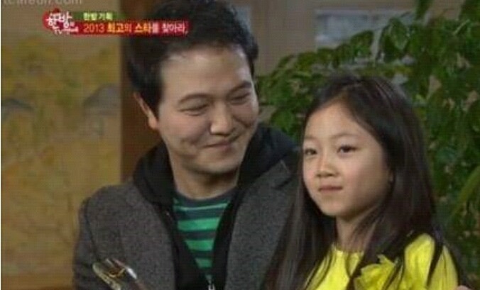 딸을 보는 아버지의 표정 | 인스티즈