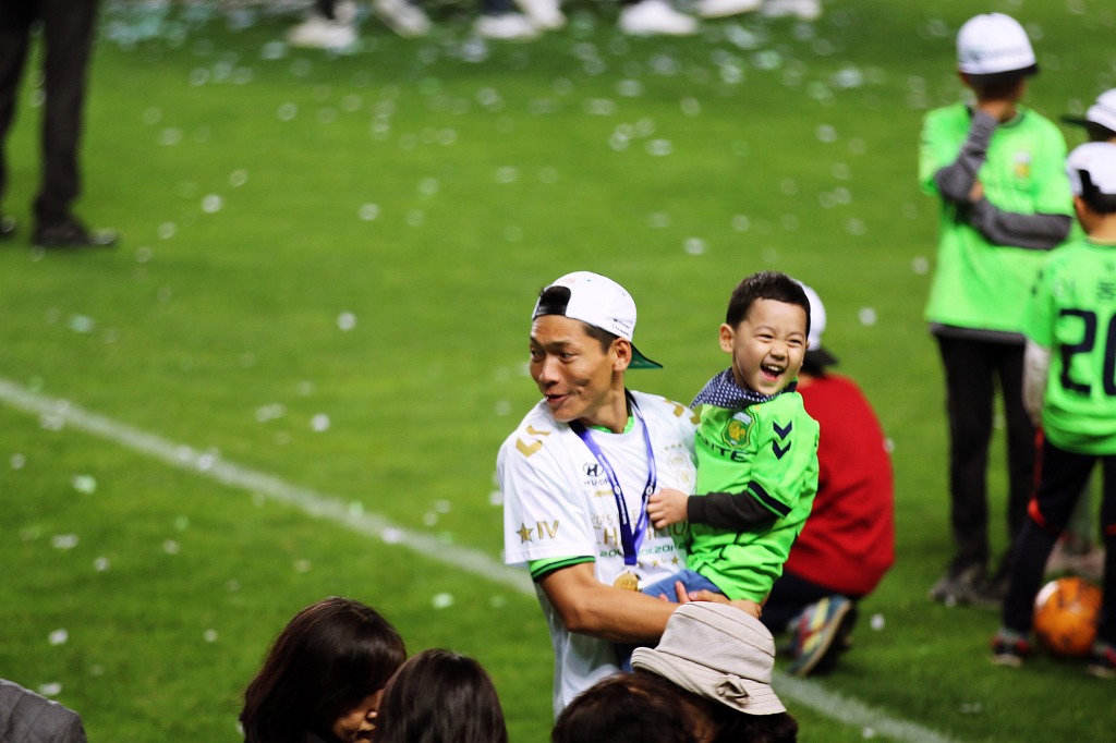 20151121 전북현대모터스 vs 성남FC 직관사진입니다.(2) *우승세레모니* | 인스티즈