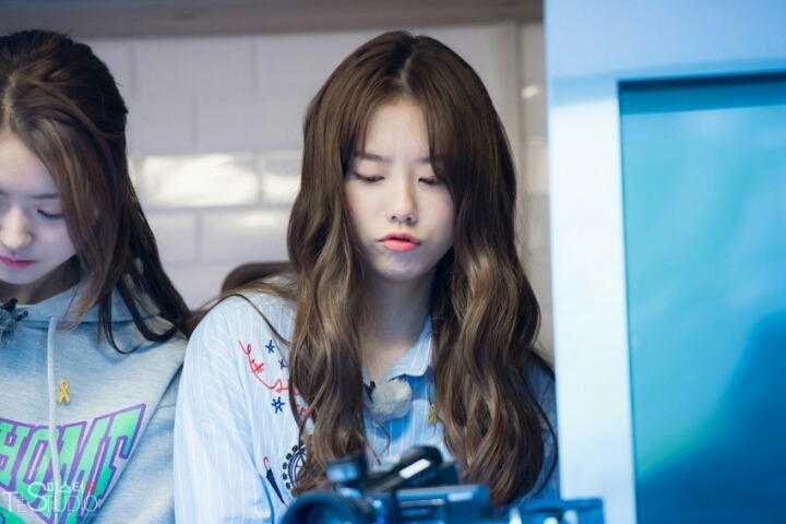 아이오아이 김소혜가 가지고 있는 분위기 | 인스티즈
