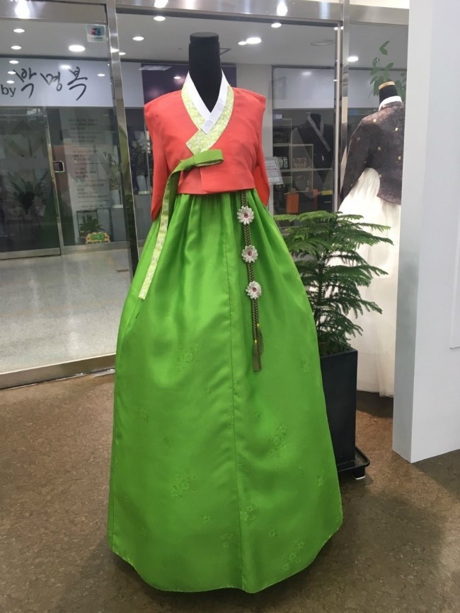 우리애한복 이미지