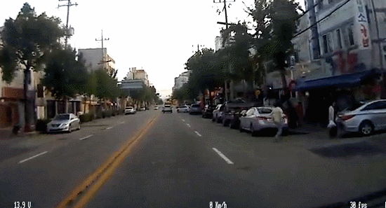 누가봐도 비싸게 찍은 네네치킨 광고.gif | 인스티즈