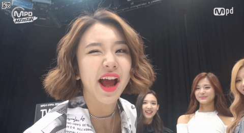 [트와이스] 윙크 깎는 장인.gif | 인스티즈