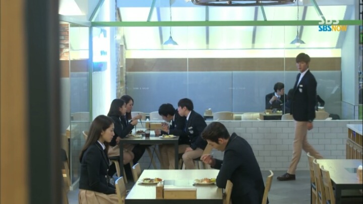 상속자들의 유명하디 유명한 급식실씬 1 | 인스티즈