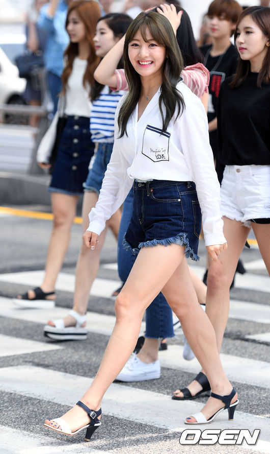 트와이스 LA 갈비 먹으러 출국하는 짤 | 인스티즈