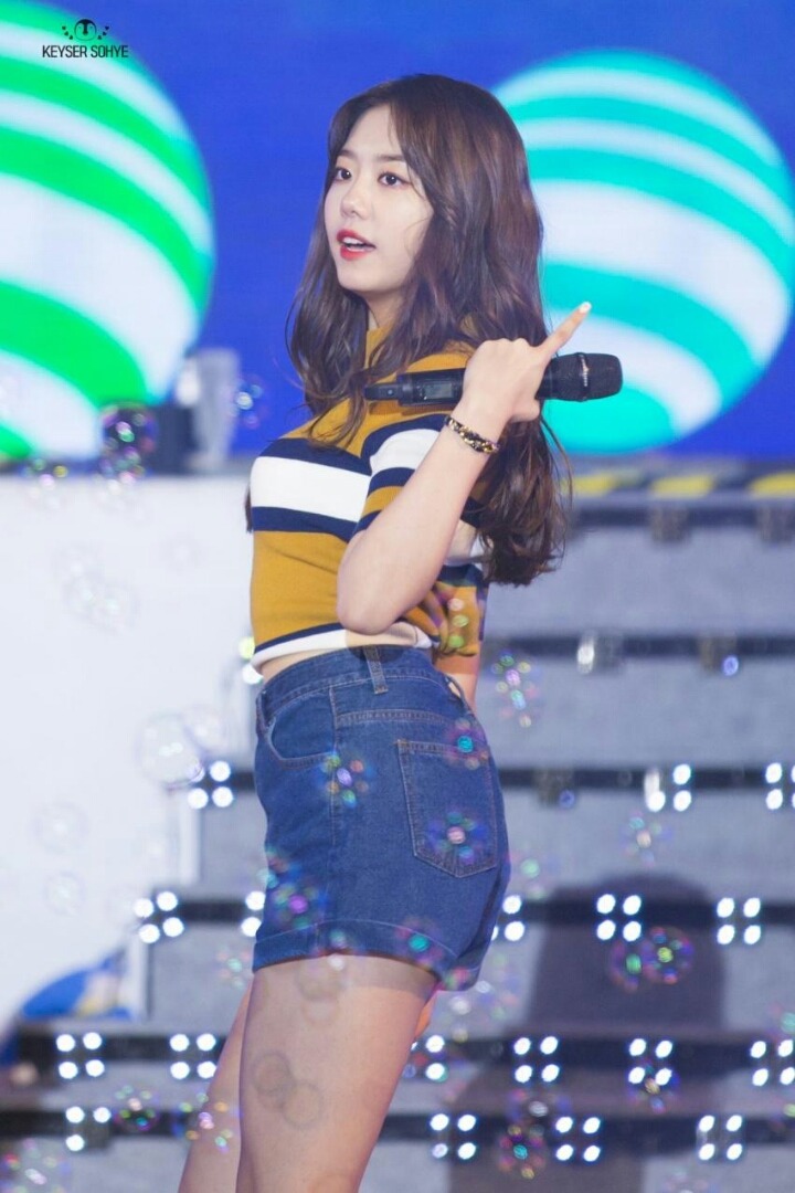 이젠 섹시란 말이 어울리는 김소혜 | 인스티즈