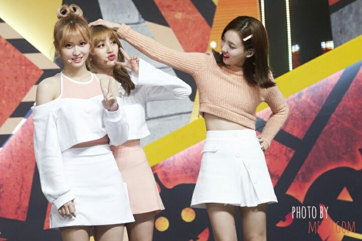 심플리케이팝 트와이스 녹화준비 사진들 | 인스티즈