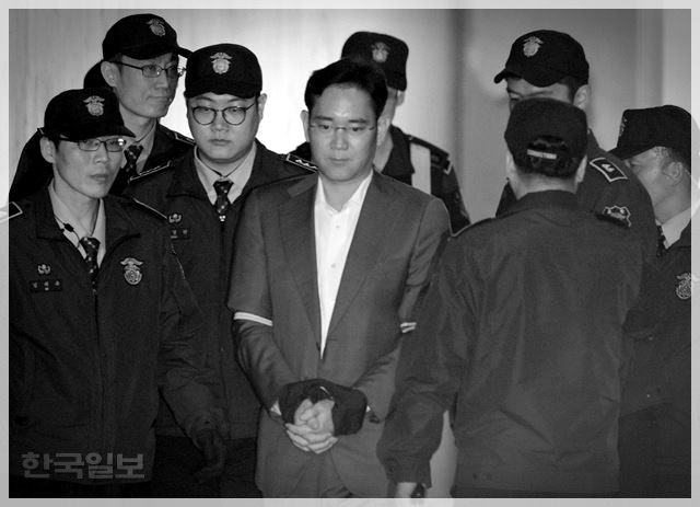 사진으로 보는 대한민국 정치 느와르 10년 (사진많음) | 인스티즈