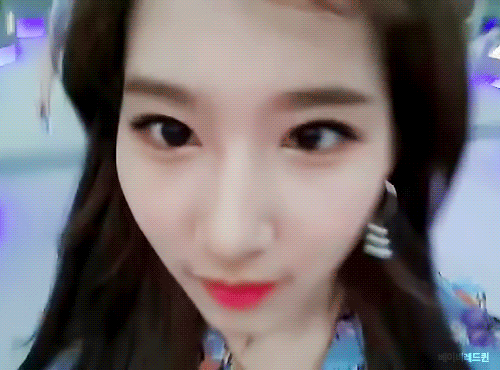 사나 각도빨.gif | 인스티즈