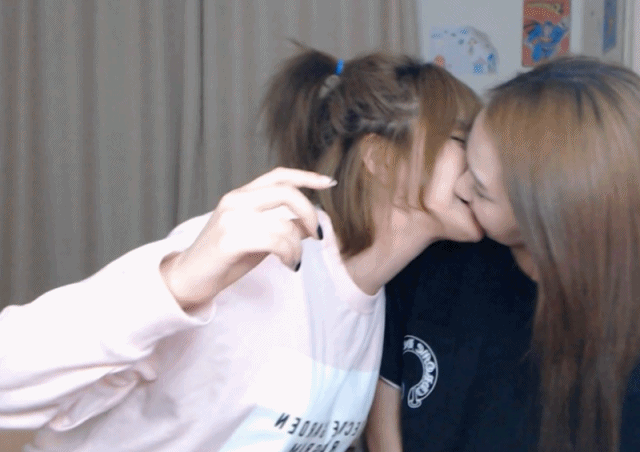 여자끼리 무슨............. | 인스티즈