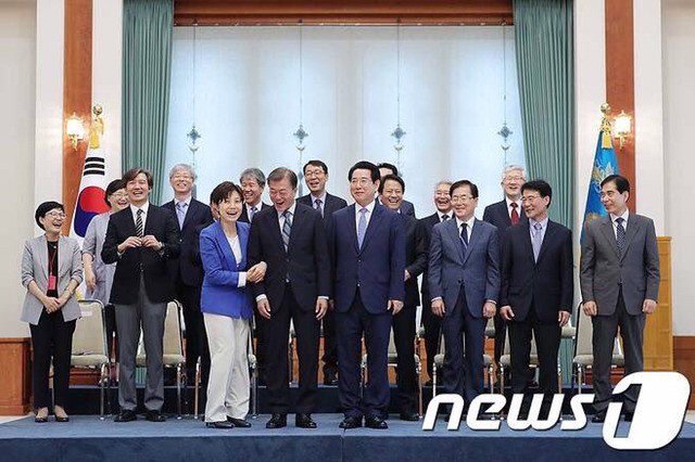 내 남편이 장관인건 됐고 대통령님 팔짱 좀 껴보자 | 인스티즈