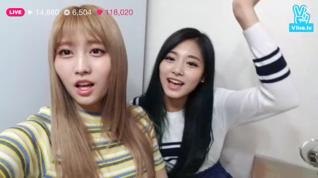 [트와이스] 모모,쯔위 뜬금 모닝방송중 | 인스티즈