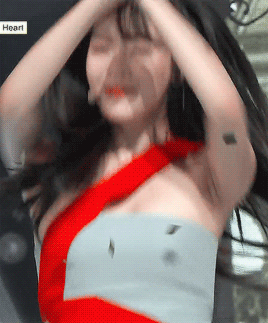 티파니 불륨.gif | 인스티즈