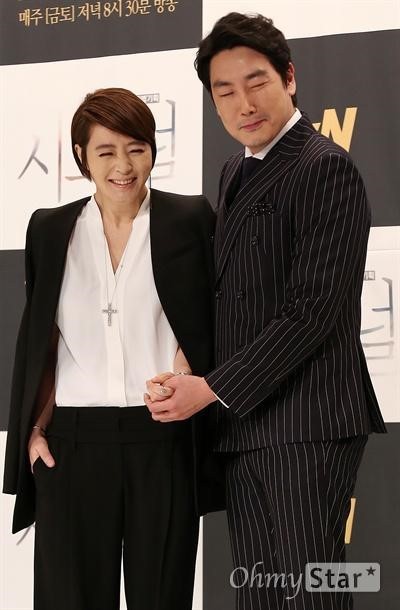 청룡영화제가 10년 넘게 해결하지 못하고 있는 남자 엠씨석.JPG | 인스티즈
