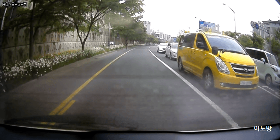 사람 잡는 자전거.gif | 인스티즈