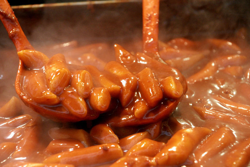 [떡볶이] 이젠 예전만큼 수요가 없는 것 같은 길거리(포장마차) 떡볶이 | 인스티즈