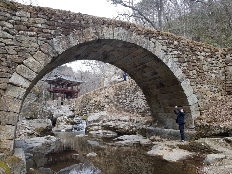 옷을탐하다 이미지