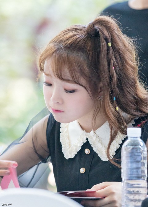표정이 다양한 오마이걸 승희.jpg | 인스티즈