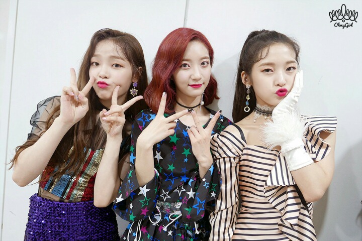 오마이걸 불꽃놀이 비하인드 사진 | 인스티즈