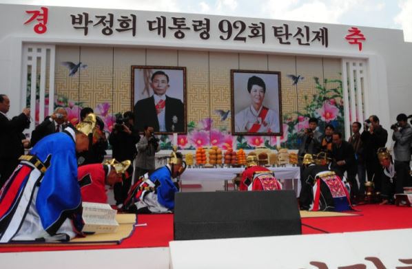 생일이벤트 논란? 이것만 할까요?!!!! (망령 대잔치) | 인스티즈