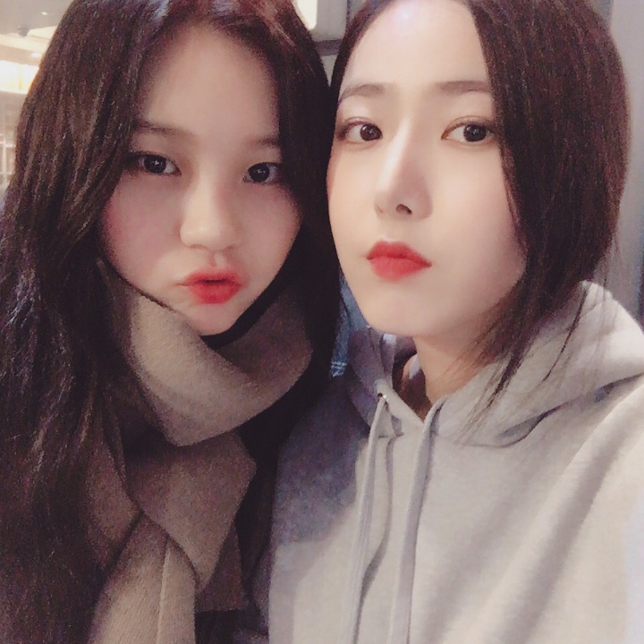 여자친구 신비-엄지 인스타그램 | 인스티즈