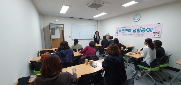 더블클릭을 하시면 이미지를 수정할 수 있습니다