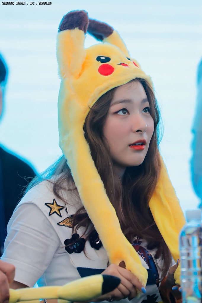 귀가 움직이자 깜놀하는 슬기.jpgif | 인스티즈