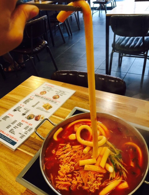 청년다방 떡볶이.gif | 인스티즈