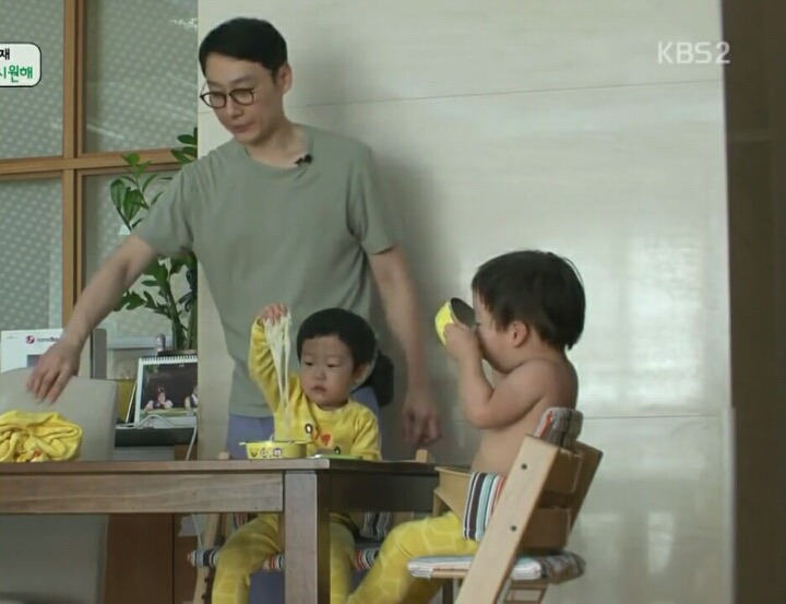 서준이의 귀여운 한입들 | 인스티즈