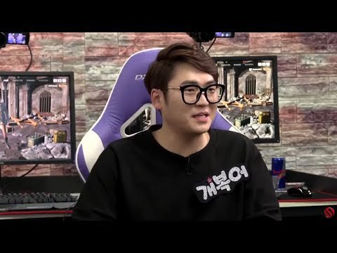[트위치] 개복어님이 보여주는 군인의 하루 1,2,3,4 (담배와 ㅅㅂ의 콜라보 ㅋㅋ) | 인스티즈
