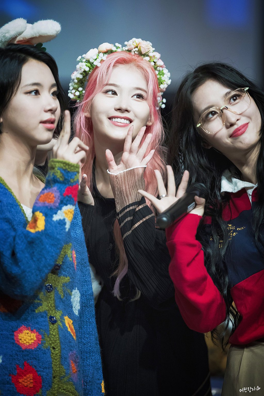 오늘이 생일인 트와이스 사나.jpgif (335장) | 인스티즈