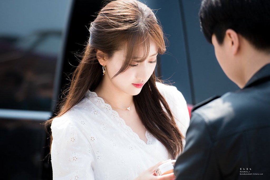 화사한 에이프릴 나은이.jpg | 인스티즈