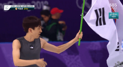 금메달리스트와 역대급 페이스메이커.GIF | 인스티즈