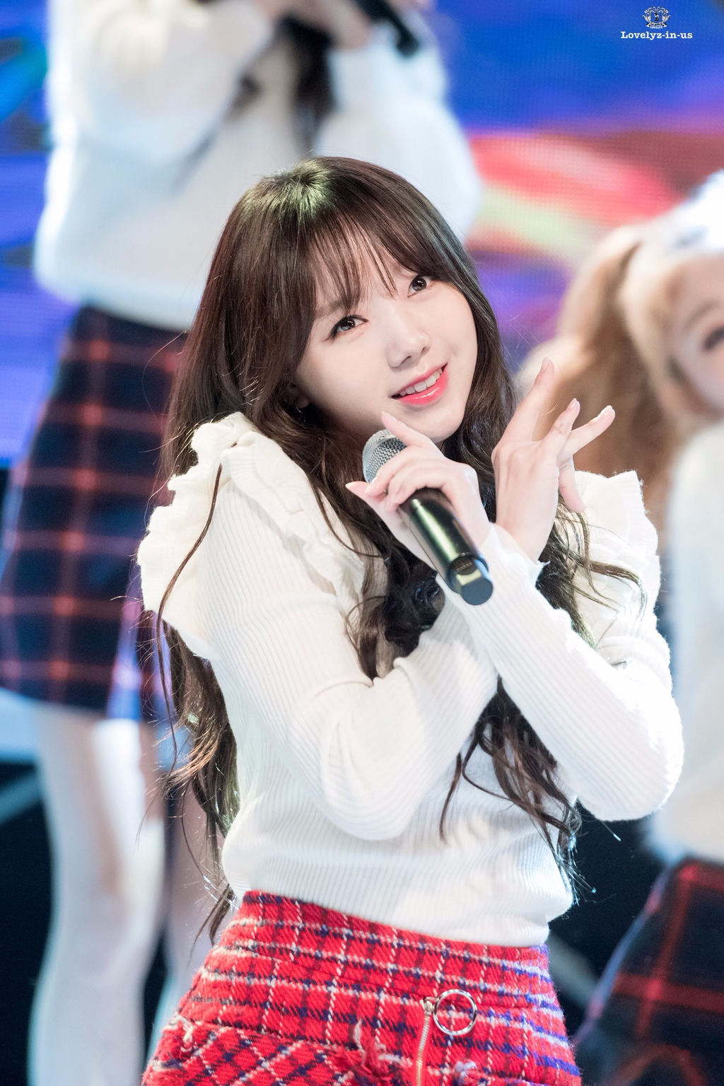 [러블리즈] 졸업하기 위해서는 보고서를 써야해서 케이 | 인스티즈