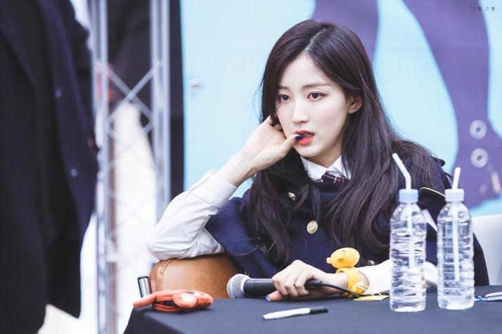카톡 안읽고 씹을 것 같이 생긴 여자 아이돌.jpgif | 인스티즈