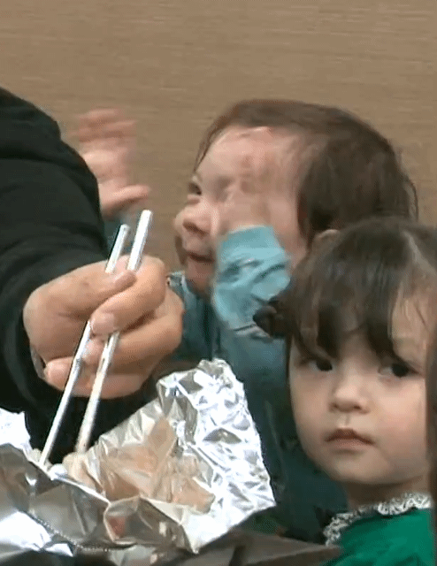 [슈퍼맨이돌아왔다] 꼼장어 보고 침 흘리는 건후ㅋㅋㅋㅋㅋ | 인스티즈
