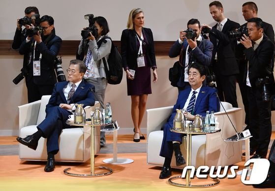 문재인대통령 극과극 사진.JPG | 인스티즈