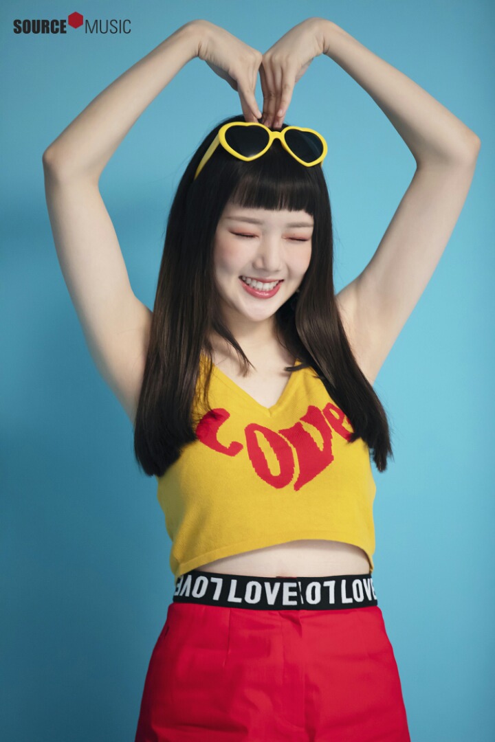 여자친구 여름여름해 자켓사진 촬영 비하인드컷.jpg | 인스티즈