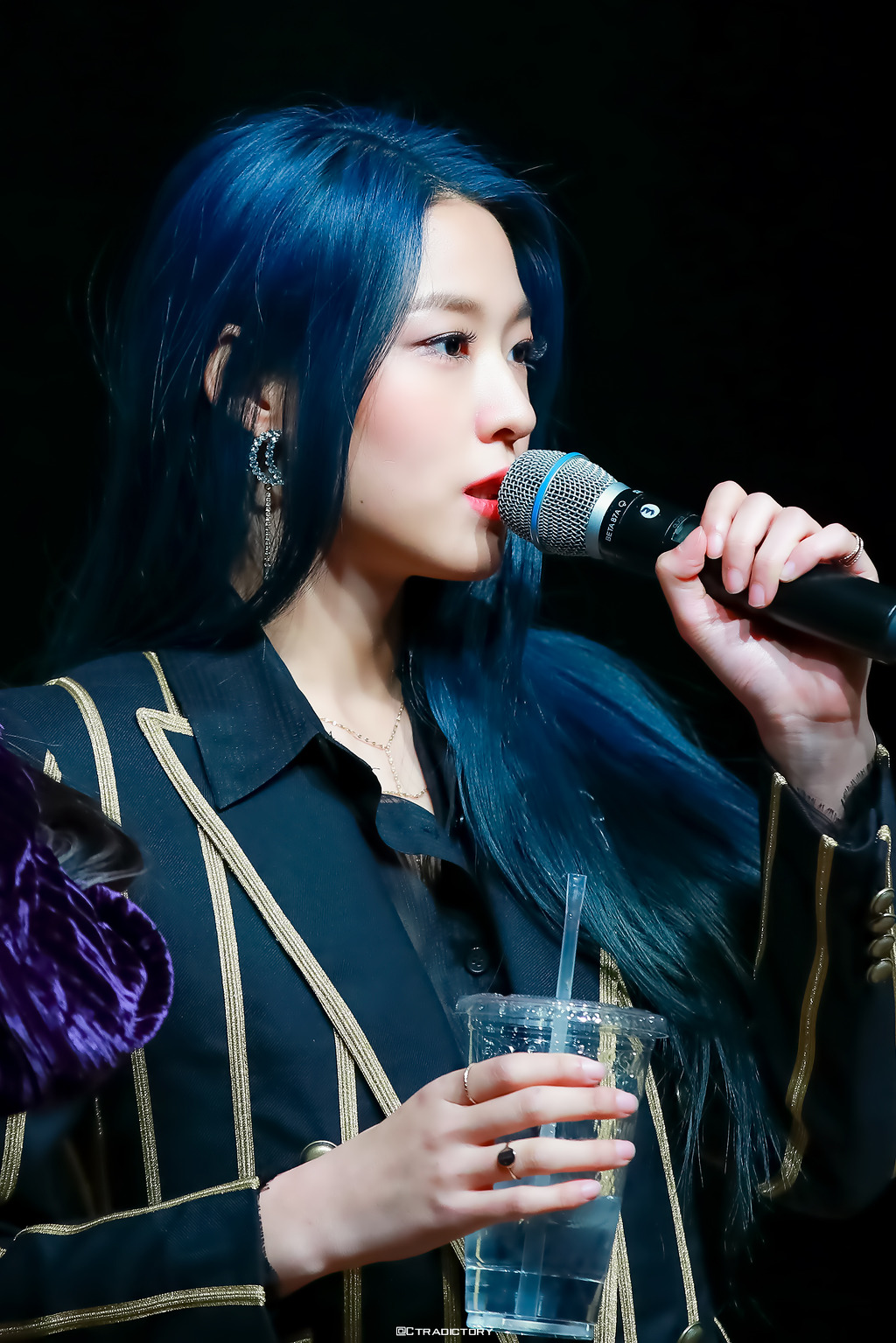 오늘 생일을 맞은 설현이.jpgif | 인스티즈