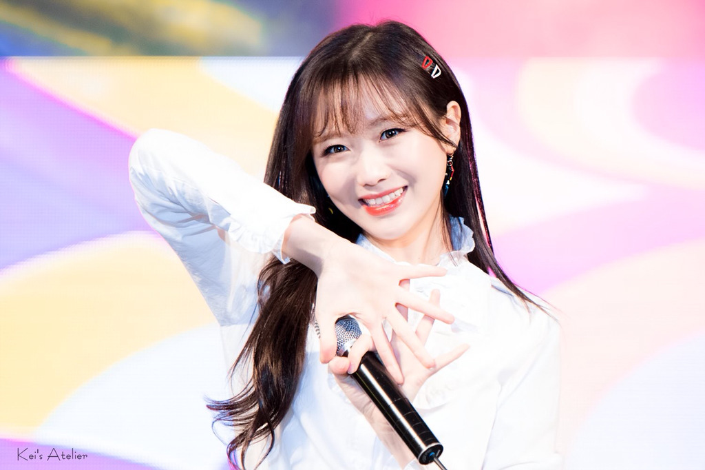[러블리즈] 카페 명함을 선물 받아서 수정이 | 인스티즈
