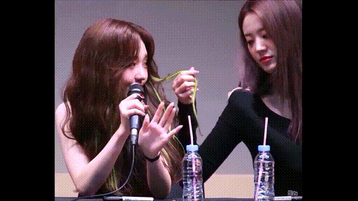 [fromis_9] 노지선의 머리 색을 탐내는 장규리.gif | 인스티즈