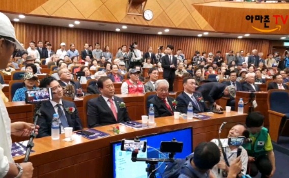 돈되니까 누구나 다하는 극우유튜브방송.jpg | 인스티즈