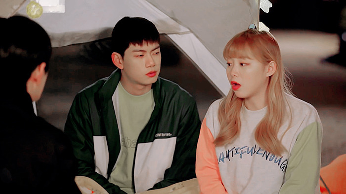 기억해..? 복도에서 떠들다.. 같이 혼나던 우리 둘... 기억 조작이 따로 없는 하이틴 웹드 | 인스티즈