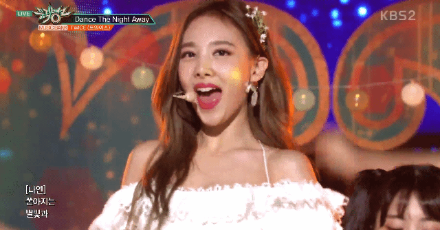 오늘자 뮤직뱅크 나연 정연 라인 花력 수준 ㄷㄷㄷ | 인스티즈