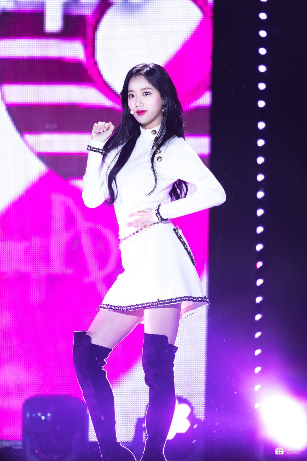 상큼하게 이쁜 에이프릴 이나은.jpgif | 인스티즈