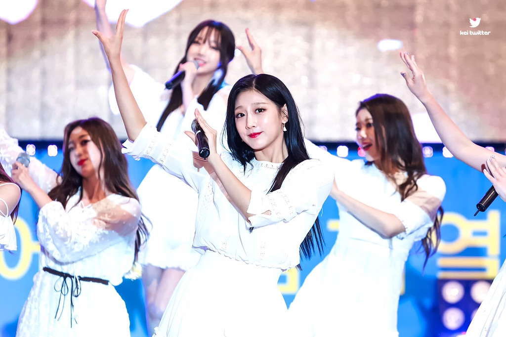 [러블리즈] 크로아상을 먹어서 예인이 | 인스티즈