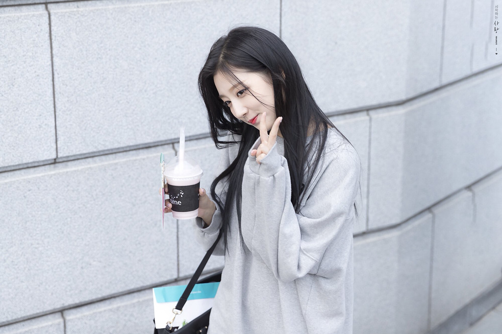 [러블리즈] 여사친에게 연락이와서 예인이 | 인스티즈