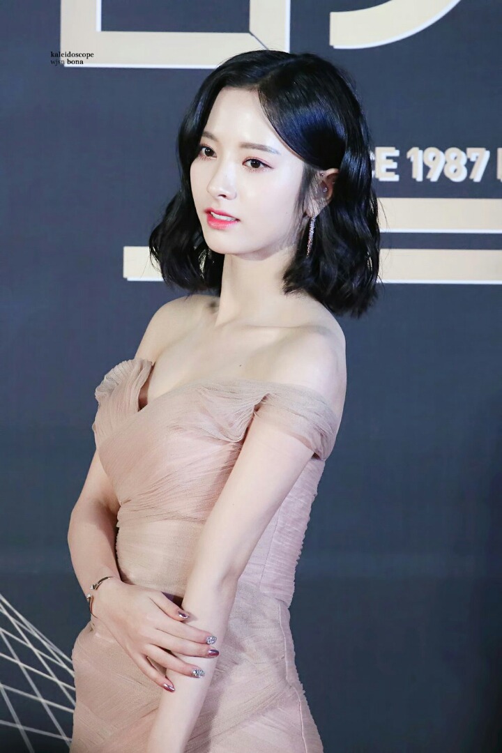 드레스 입은 갓보나 jpgif | 인스티즈