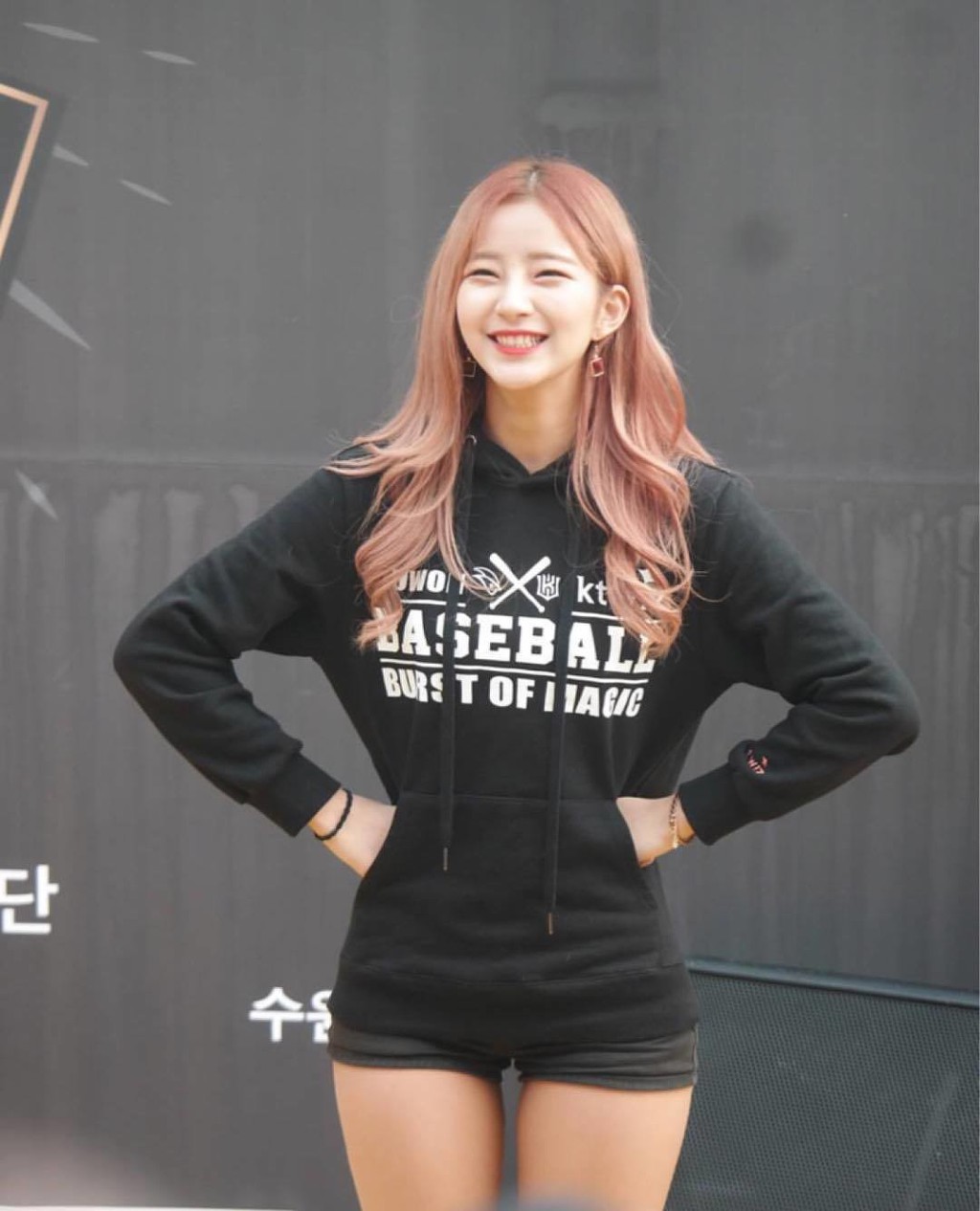 kt치어리더 김진아 | 인스티즈